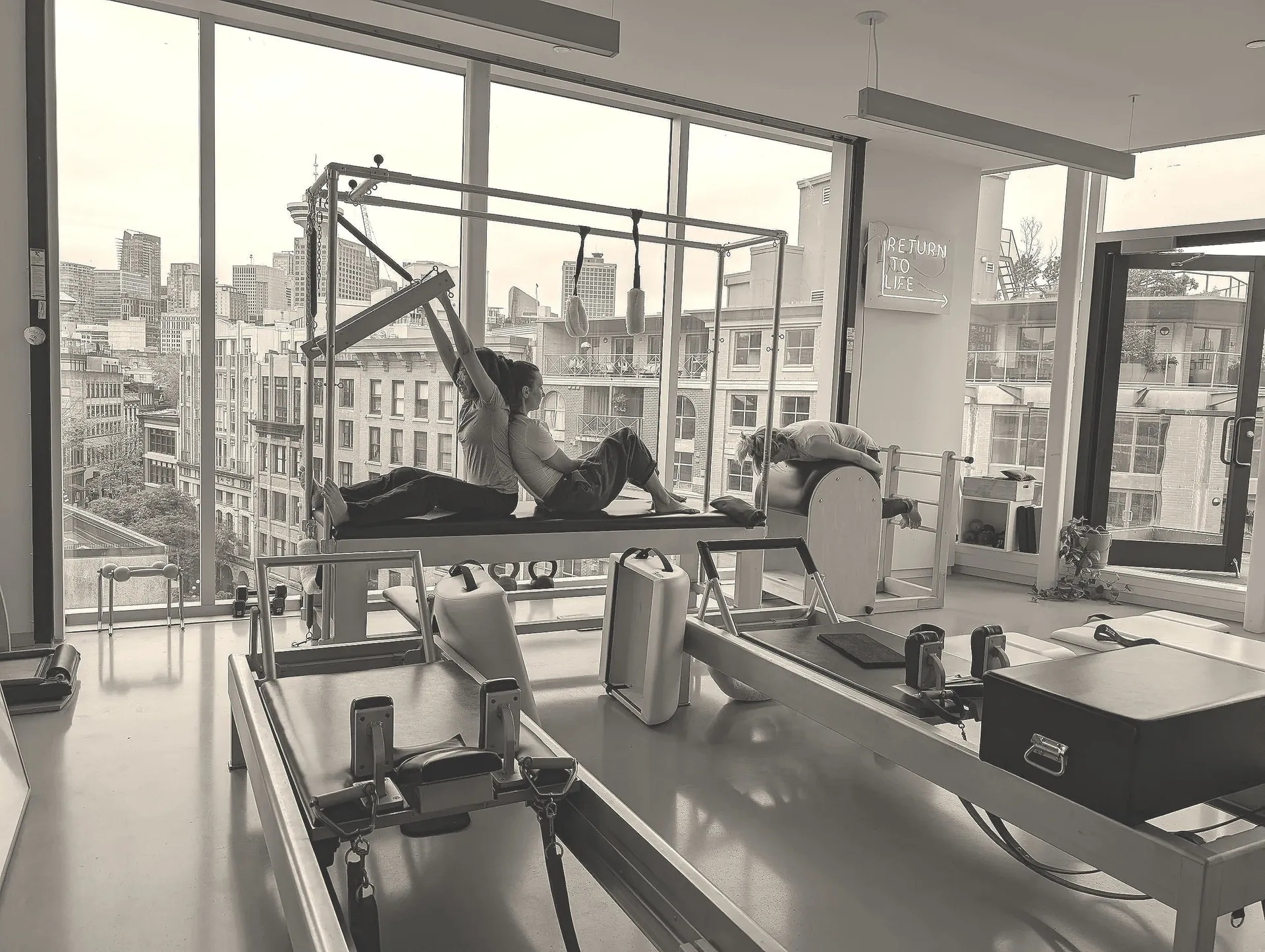 Small group Pilates practice